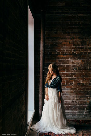 Chambray shirt paired with wedding dress for this industrial meets rustic wedding | photo by Tiffani Jones